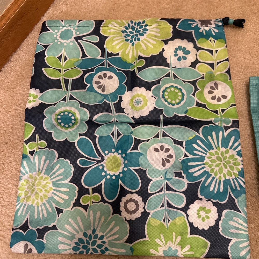 Floral Drawstring Bags Set - Picture 2 of 7